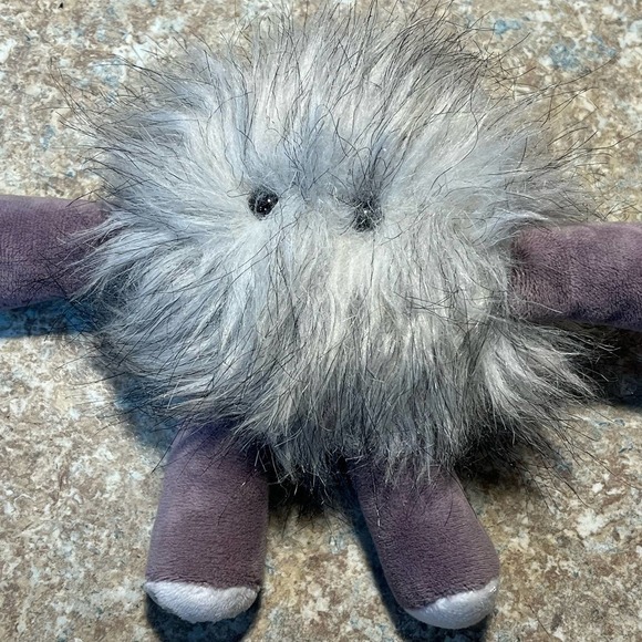 Scentsy Pep The Buddy Clip Gleeful Grape Fuzzy Scented Buddy Clip Keychain - Picture 7 of 8